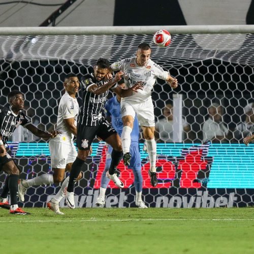 Neymar na Vila: Santos Submerge Corinthians em Crise com Triunfo no Clássico Paulista